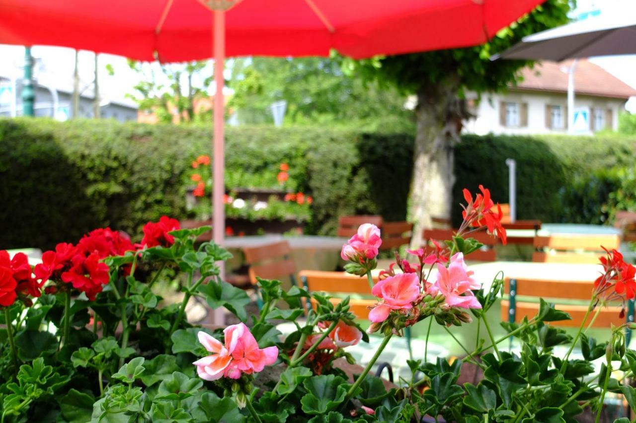 Hotel Loewen Kirchzarten Kültér fotó